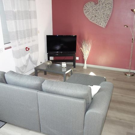 Home Bigarreaux Le Mans Luaran gambar